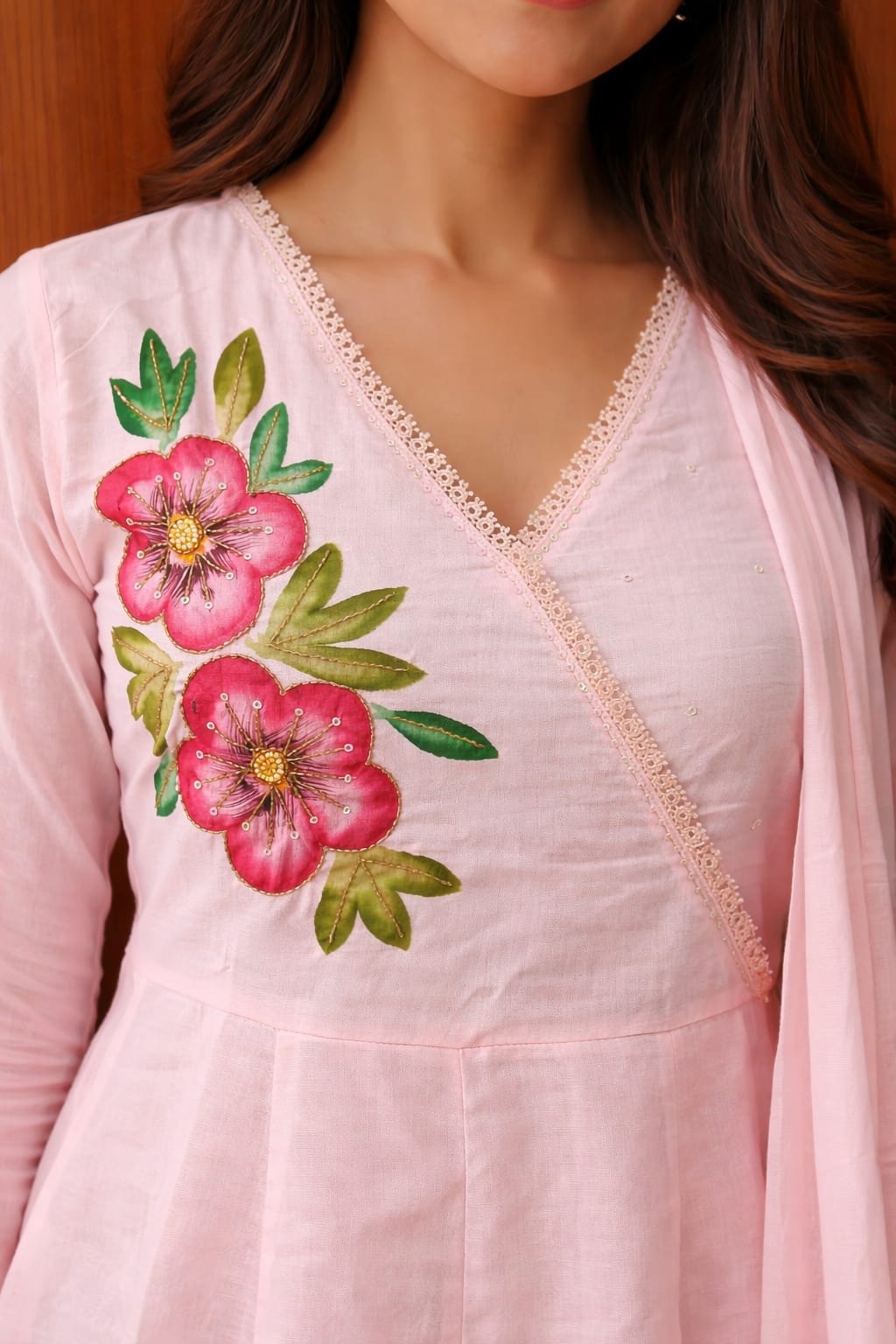 Mul Cotton Hand Painted Hand Embroidered Anarkali With Lining - alternate view