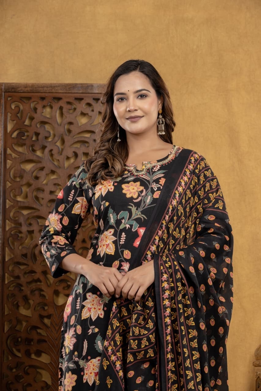 Kurta Set with Soft Floral Prints and cut Dana neckline