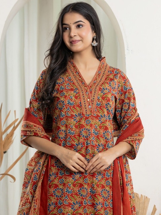 Floral Printed V-Neck Mirror Work